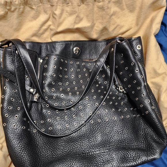 BURBERRY MAIDSTONE MEDIUM CALFSKIN TOTE EUC SILVERSTONE GROMMETS - Picture 12 of 13